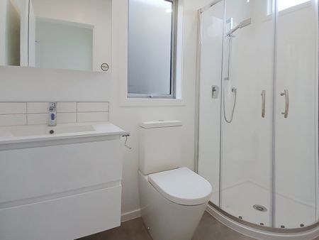 Brand New two bedroom! - Photo 2