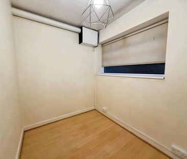 2 bedroom maisonette to rent - Photo 2