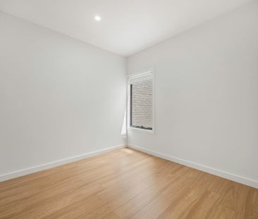 5 Taro Walk, Rockbank VIC, Belconnen - Photo 6