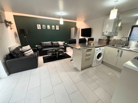 3 Bedrooms, En-suite, 2 Old Silk Yard – Student Accommodation Coventry - Photo 1