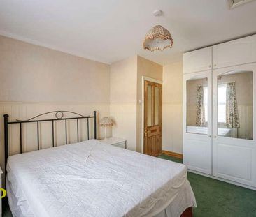 St Johns Green, Colchester, CO2 - Photo 4