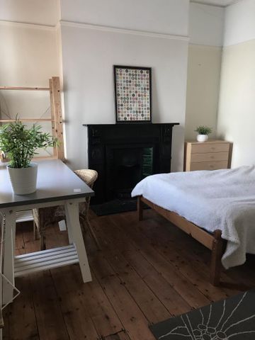 5 bedroom terraced house to rent - Photo 4