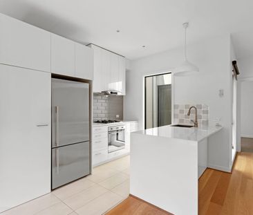 71 Amelia Street, Brunswick VIC 3056 - House For Rent | Domain - Photo 5