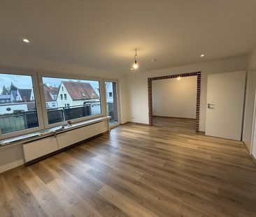 Moderne 3,5-Zimmer-Wohnung in zentraler Lage mit EBK! - Foto 1