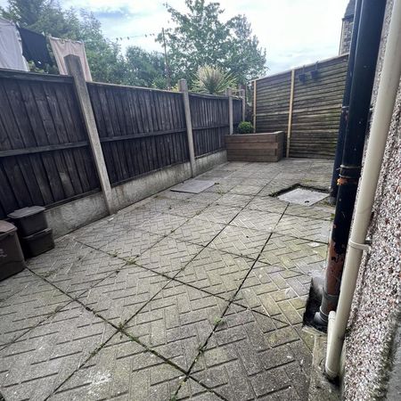 3 bedroom terraced house to rent - Photo 3