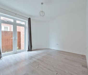 2 bedroom ground floor maisonette to rent - Photo 1