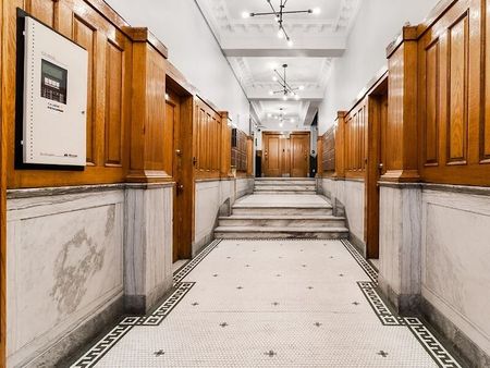 Apartment for rent in the heart of downtown Montreal - Photo 3