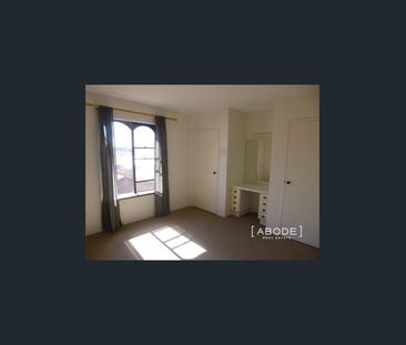 Two-Bedroom Apartment in the Heart of Subiaco! - Photo 4