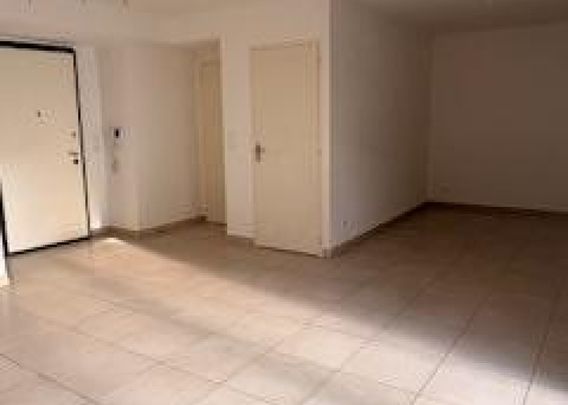 Appartement T1 à louer à Saint Julien En Genevois - Photo 1