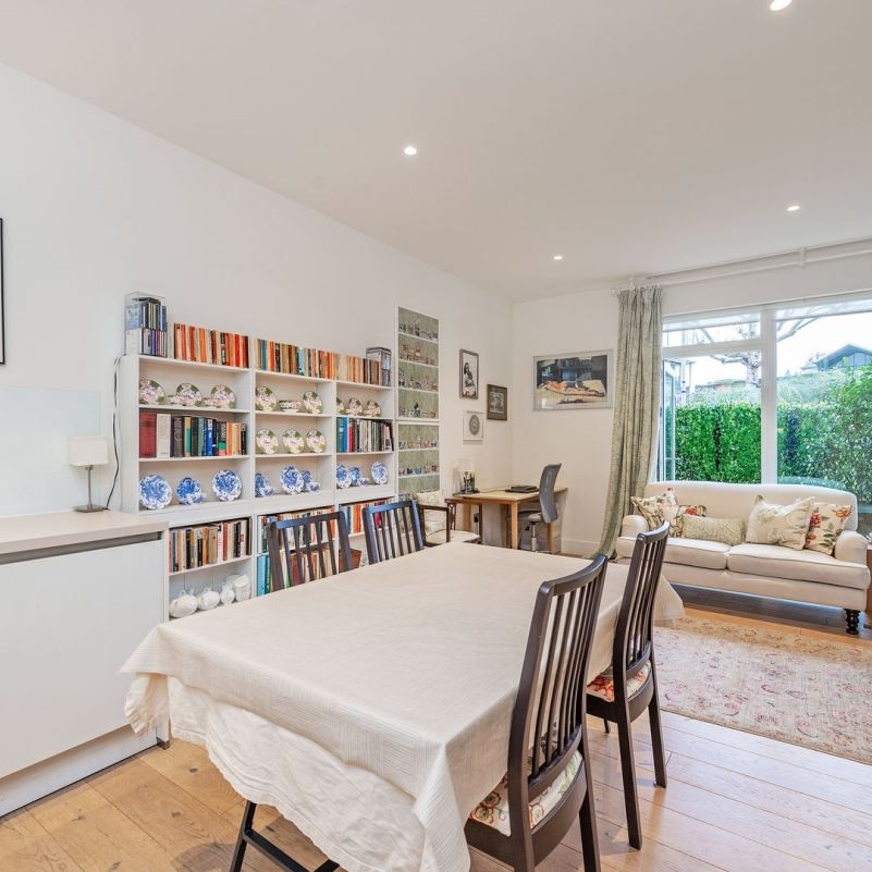 West Row, Ladbroke Grove, London, W10 - Photo 1