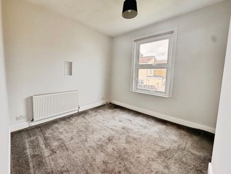 5 bedroom terraced house to rent - Photo 4