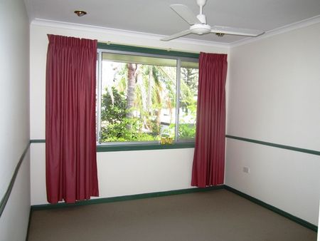 4/6 Sunrise Boulevard, Surfers Paradise QLD 4217 - Apartment For Rent - $650 | Domain - Photo 5