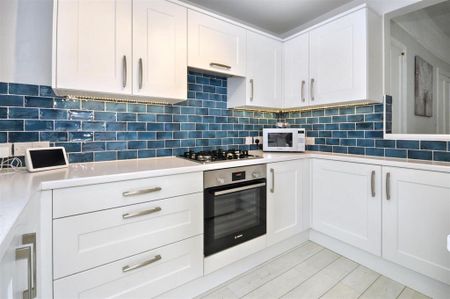 2 bedroom house to rent - Photo 3