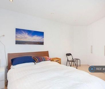 1 bedroom penthouse to rent - Photo 6