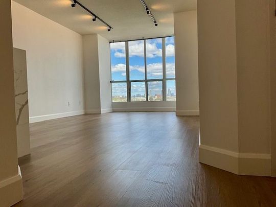 For Lease - 1470 Midland Avenue Unit# 709, Toronto, Ontario - Photo 1