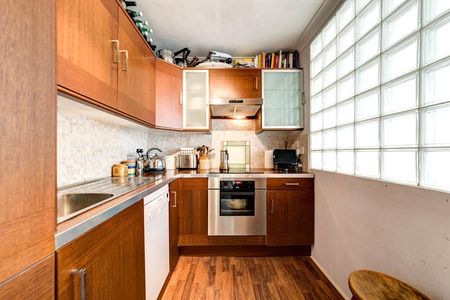 St. Georges Square, SW1V, London - Photo 4