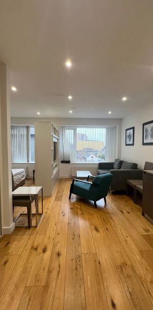 Lampton Road, Hounslow - Photo 1