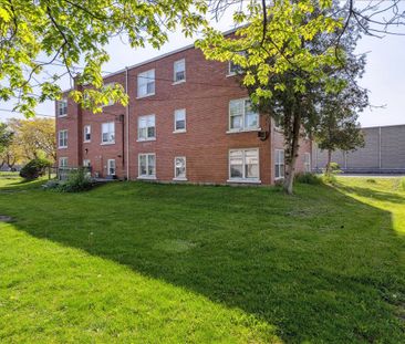 For Lease - 133 North Service Road Unit# 6, Oakville, Ontario - Photo 5