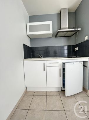 Location Appartement 1 pièce 17m² TROYES 10000 - Photo 1