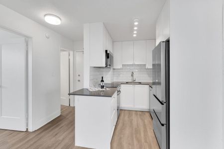 Sundowner Apartments - Photo 2