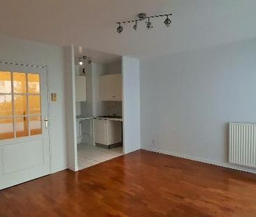 Location Appartement 2 pièces 39m² COURBEVOIE 92400 - Photo 1