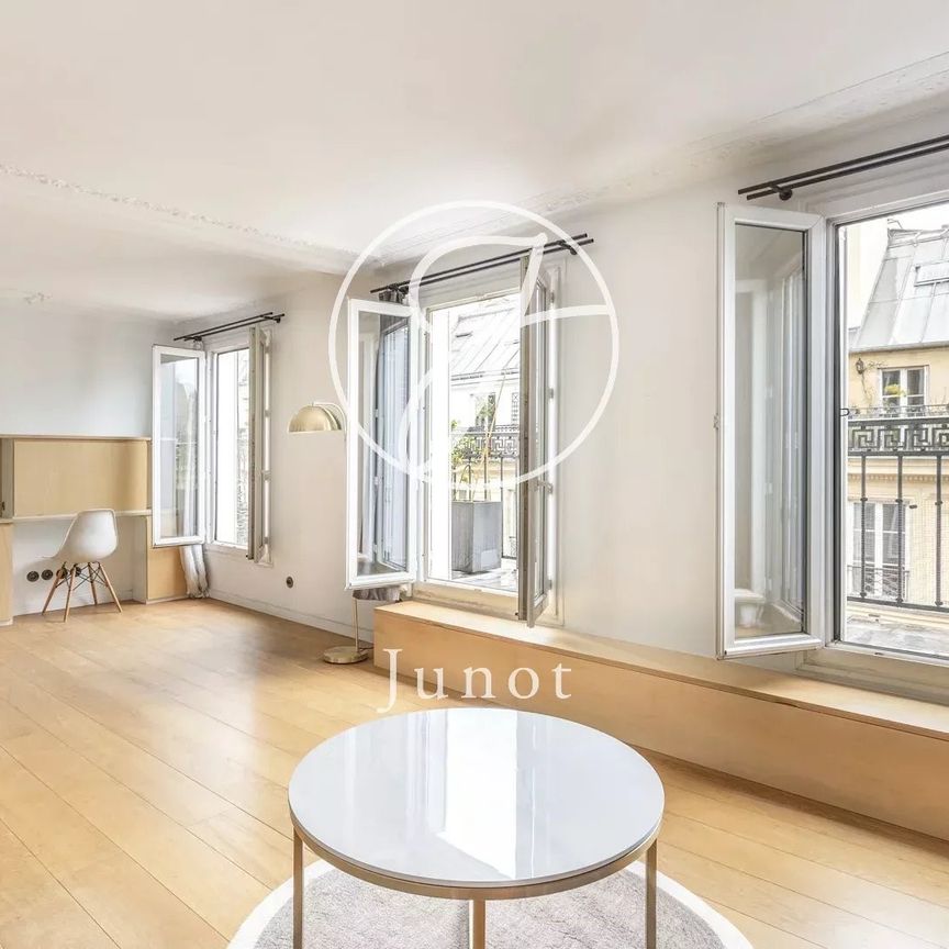 Tout savoir sur cet appartement dans le quartier Clichy-Trinité, à Paris 9ème - Photo 1