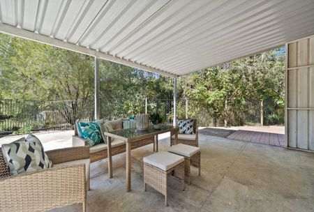 Fully Renovated Family Home - Photo 5