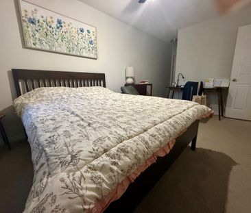 For Lease - 2225 Dale Ridge Drive, Oakville, Ontario - Photo 4