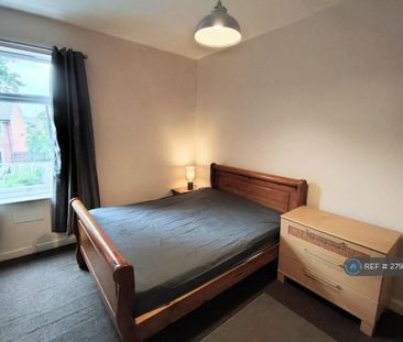 1 bedroom in a house share to rent - Photo 5