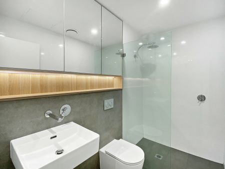 Stunning 2 Bedroom Apartment ! - Photo 5