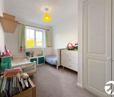 3 bedroom semi-detached house to rent - Photo 6