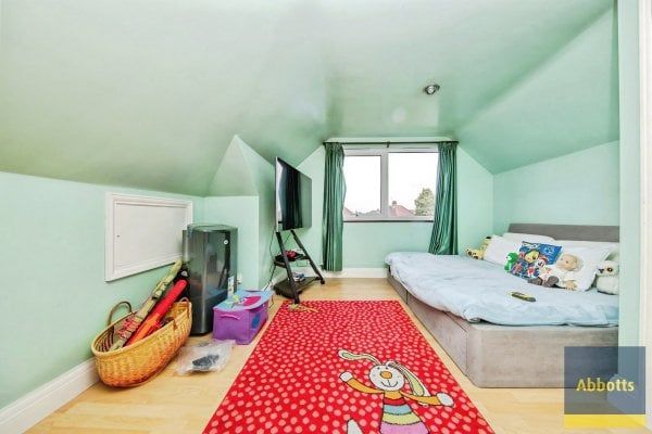 Clapgate Lane, Ipswich - Photo 1