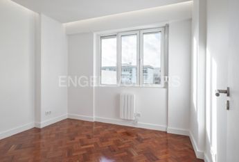 Apartamento T4 em Lisboa