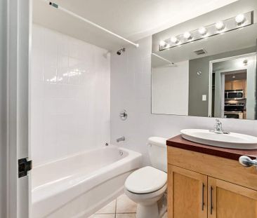 Premier Suite - 1 Bedroom - Photo 1