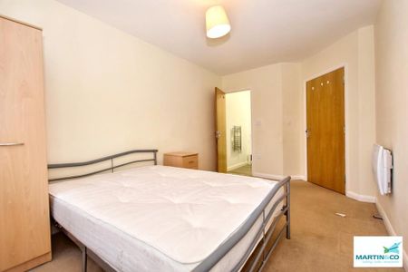 2 bedroom apartment to rent - Photo 4