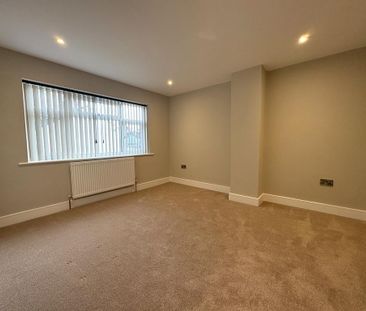 3 bedroom semi-detached house to rent - Photo 3