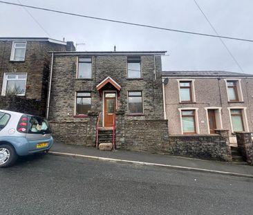 3 bedroom terraced house to rent - Photo 2