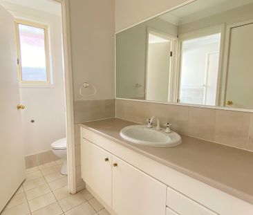 35 Andromeda Drive, Cranebrook NSW - Photo 5