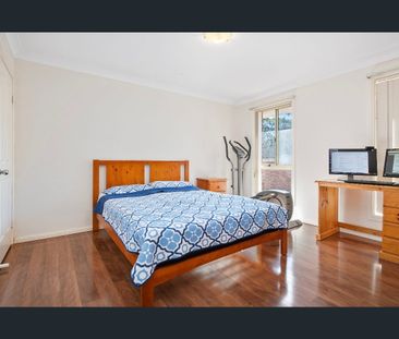 Modern North-Facing Townhouse in Prime Hornsby Location - Photo 1