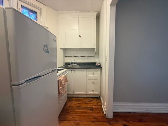 182 Lisgar St - Photo 1