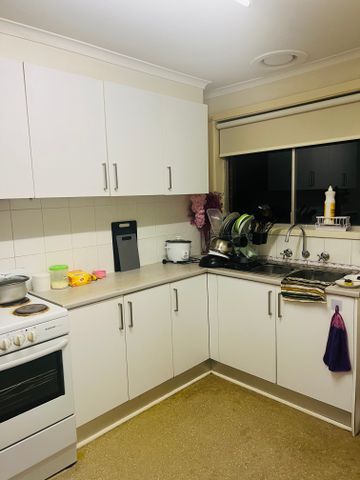 Glen Waverley - Photo 4