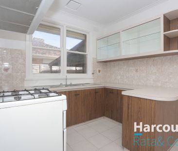 Charming 3-Bedroom Home in Thomastown - Photo 4
