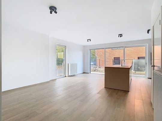 Moderne Nieuwbouwwoning met 4 SLPK, Tuin én Autostaanplaats! - Photo 1