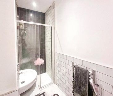 1 bedroom in a house share to rent - Photo 6