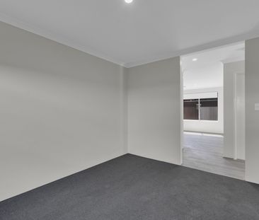 Newly Built Four Bedroom Home in Baldivis - Photo 1