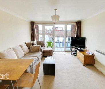 2 bedroom apartment to rent - Photo 4