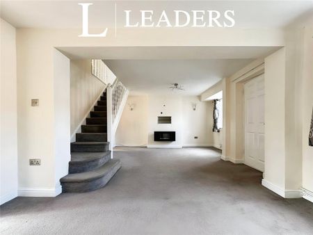 3 bedroom semi-detached house to rent - Photo 2