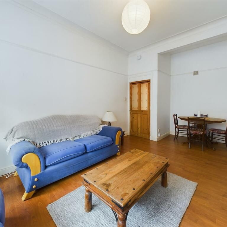 2 Bed Flat, High Street, G4 - Photo 1