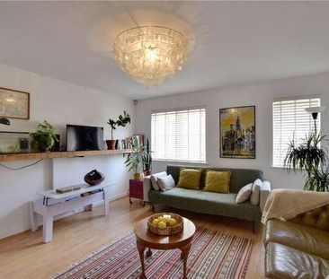 Lownes Courtyard, Boone Street, Lewisham, London, SE13 - Photo 1