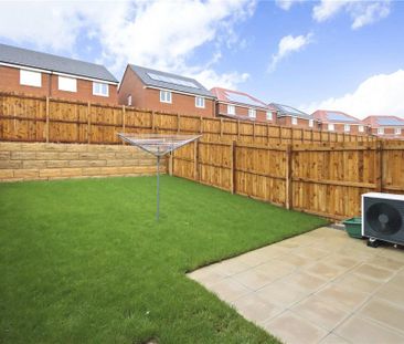 3 bedroom semi-detached house to rent - Photo 6